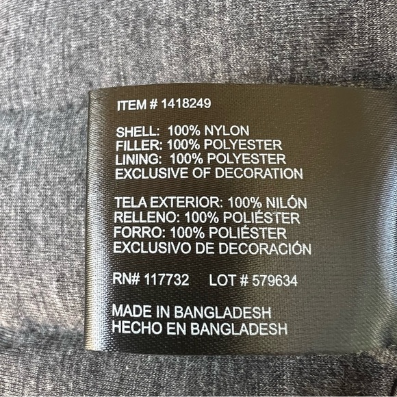 GERRY INSULATED
WEATHERPROOF PUFFER JACKET WITH HOOD SIZE MEDIUM NWT OLIVE GREEN - Picture 6 of 8